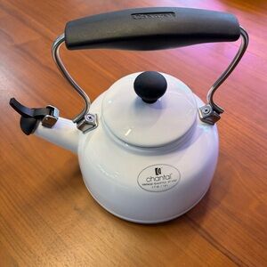 Chantal Enamel-on-Steel Vintage Teakettle 1.7 Qt